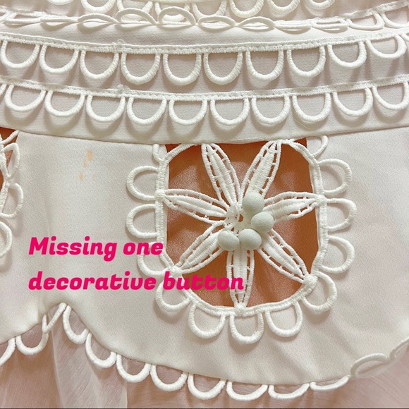 White embroidered lace ruffle flare mini skirt - Picture 9 of 10